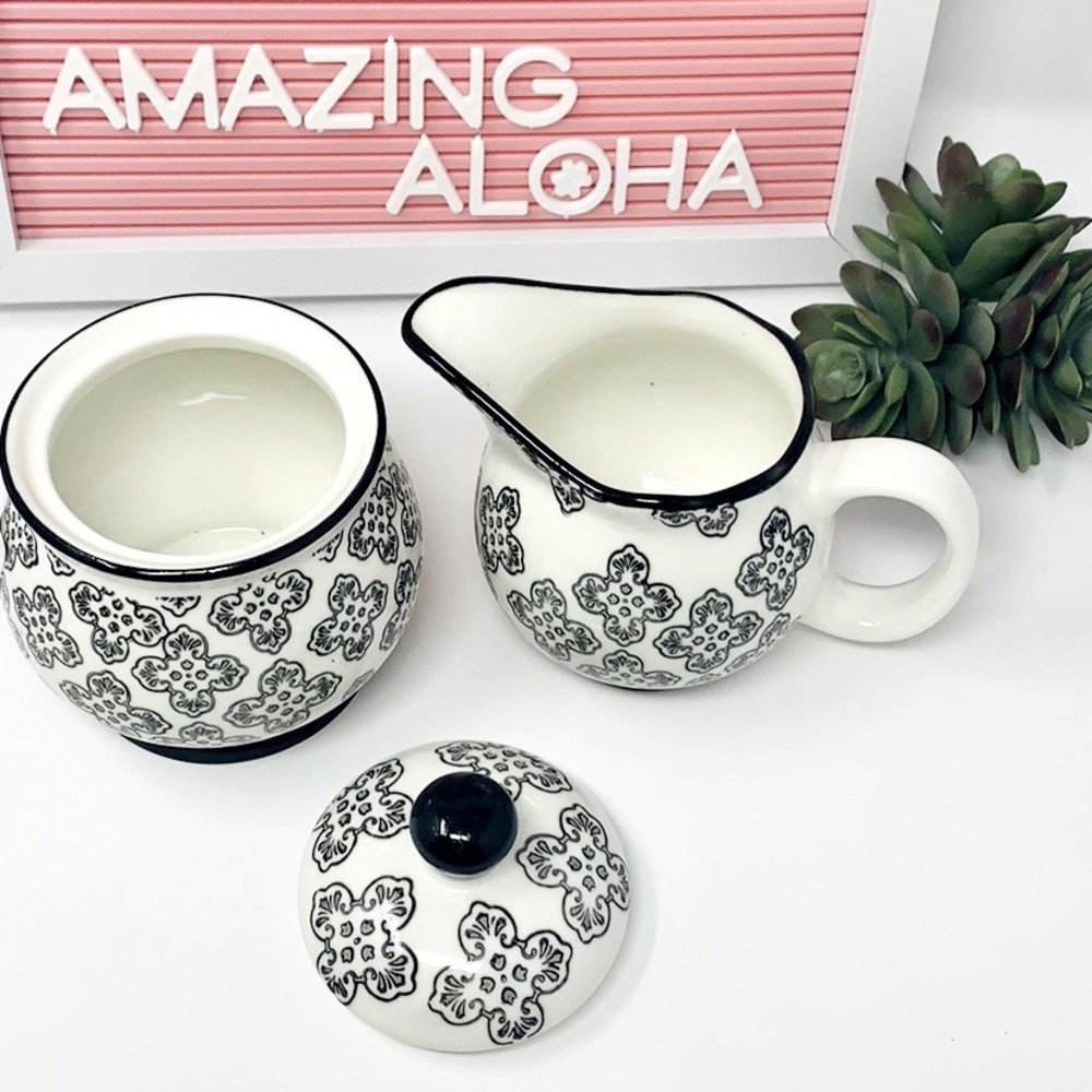 Brand New Signature Housewares Sugar & Cream Set